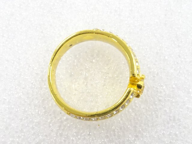  クリスタル　指輪(17.5号)